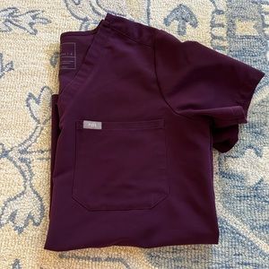 Figs Catarina one pocket top- small